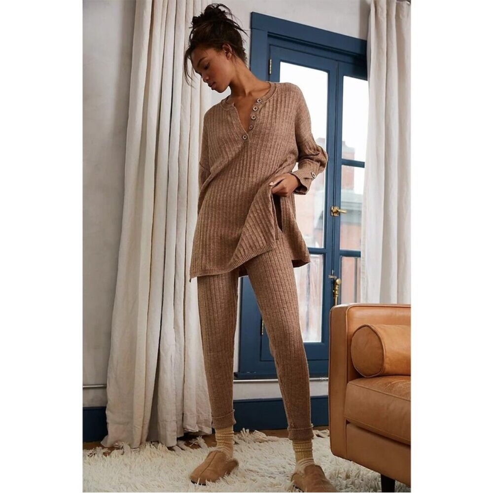 Free People‎ Around The Clock Ribbed Knit Oversized Cozy Sweater in Tan Size S